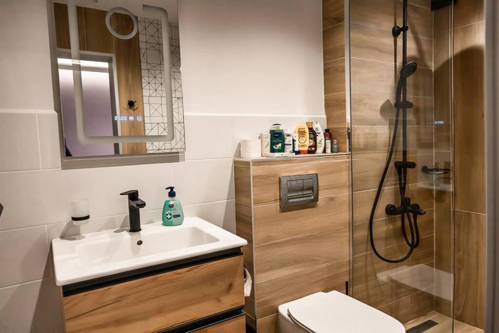 Very Spacious & Modern 3Bed Near Airport & Centre Sofia Ngoại thất bức ảnh
